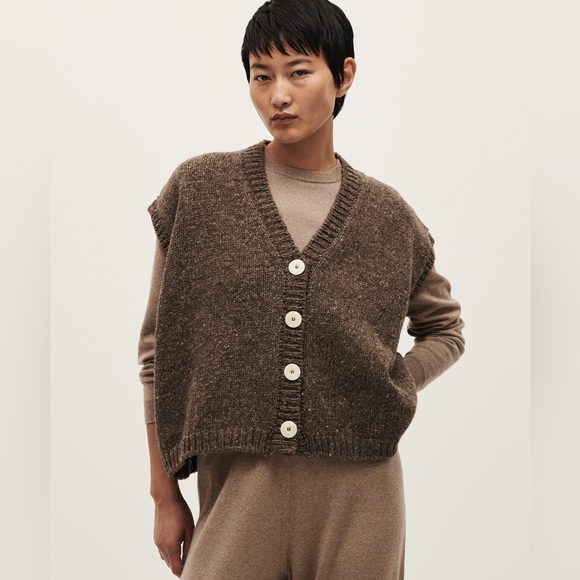 Babaa Sweaters - ☀️ISO☀️ Babaa no75 vest IN SEARCH OF OR TRADE